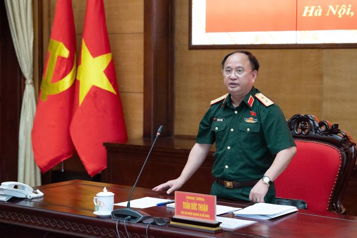 Phó Chủ nhiệm Ủy ban Quốc phòng, An ninh và Đối ngoại Trần Đức Thuận phát biểu