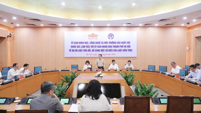 Toàn cảnh cuộc làm việc giữa Đoàn công tác của Ủy ban Khoa học, Công nghệ và Môi trường với UBND TP. Hà Nội