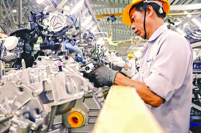 Cần ưu tiên phát triển thị trường vốn trong nước và các kênh huy động vốn dài hạn, từng bước giảm phụ thuộc vào tín dụng ngân hàng. Ảnh: PV
