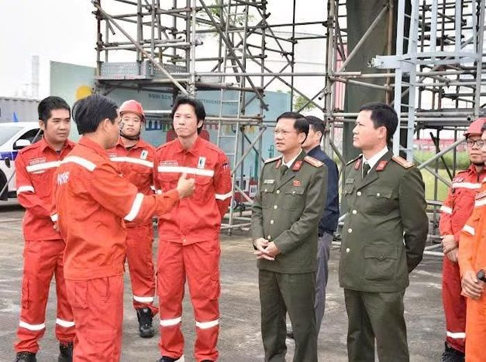 Lãnh đạo Cục An ninh nội địa trực tiếp kiểm tra công tác phòng chống khủng bố, đảm bảo an ninh, trật tự tại Khu kinh tế Nghi Sơn, Thanh Hóa.