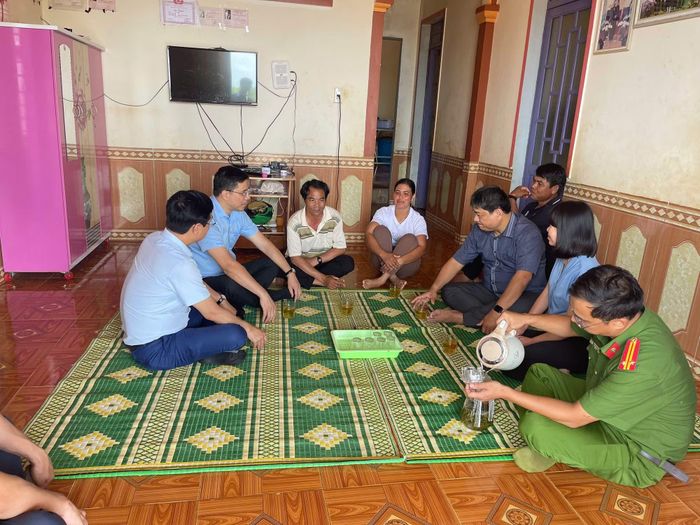 Lãnh đạo Cục An ninh nội địa gặp gỡ, lắng nghe tâm tư của bà con dân tộc thiểu số tại tỉnh Gia Lai.