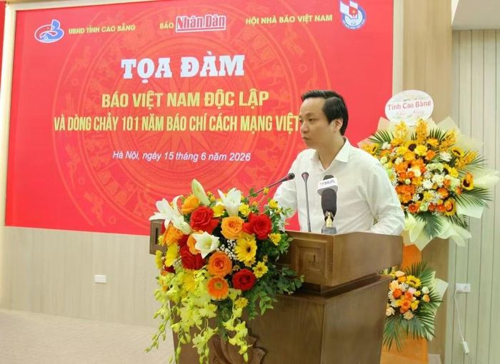 Chủ tịch UBND tỉnh Cao Bằng Lê Hải Hòa phát biểu khai mạc tọa đàm.