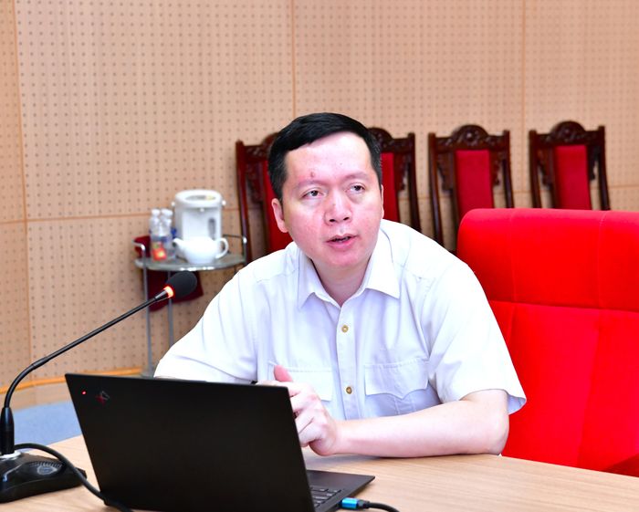 Phó Kiểm toán trưởng KTNN khu vực I Phạm Tiến Dũng chia sẻ các nội dung trọng tâm trong Nghị quyết 254/2025/QH15 quy định một số cơ chế, chính sách tháo gỡ khó khăn, vướng mắc trong tổ chức thi hành Luật Đất đai. Ảnh: N.Ly