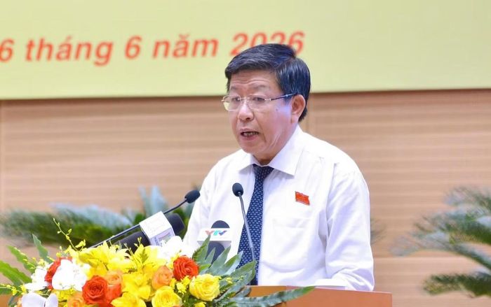 Phó Chủ tịch Thường trực UBND thành phố Hà Nội Dương Đức Tuấn báo cáo tiếp thu, giải trình các nội dung lĩnh vực đô thị.