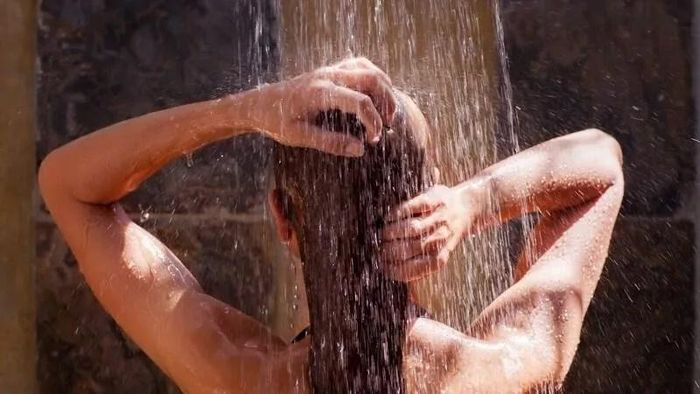 Mỗi ngày nên tắm bao nhiêu lần là hợp lý?