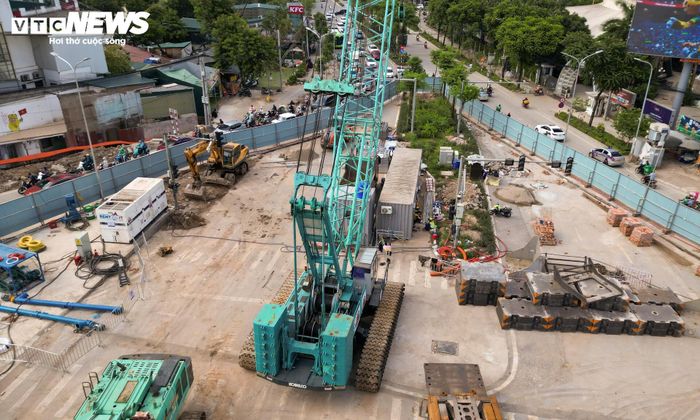 Theo thiết kế, tuyến metro số 5 sẽ đi ngầm dưới đường Nguyễn Chí Thanh. Nhà ga S3 được bố trí tại khu vực nút giao Nguyễn Chí Thanh - La Thành, nơi kết nối nhiều tuyến đường quan trọng của thành phố.