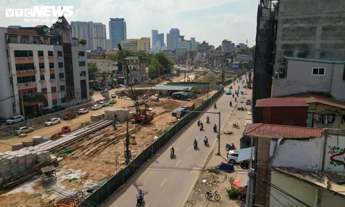 Đây là một trong những dự án giao thông trọng điểm của Hà Nội đang được đẩy nhanh tiến độ để hoàn thành vào cuối năm 2026.