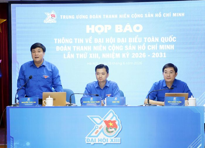 Ban tổ chức thông tin về Đại hội tới phóng viên báo chí. Ảnh: Hải Lâm
