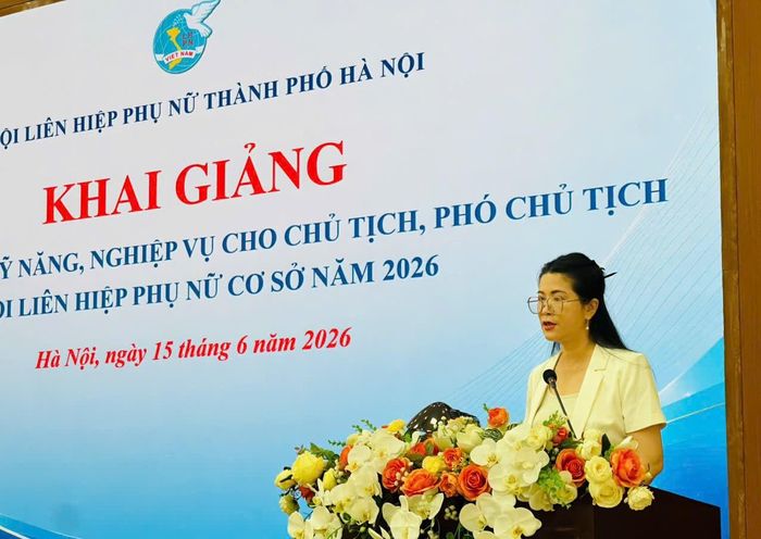 Phó Chủ tịch Hội Liên hiệp phụ nữ thành phố Hà Nội Nguyễn Kim Quý phát biểu. Ảnh: Bảo Lâm