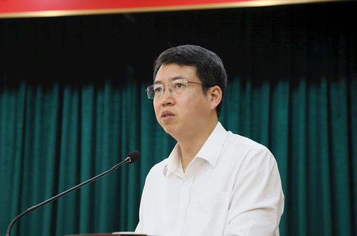Bí thư Đảng ủy, Chủ tịch HĐND phường Cửa Nam Nguyễn Hoàng Trường phát biểu tại hội nghị. Ảnh: PV