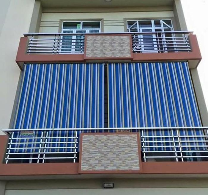 Hạn chế nhiệt độ môi trường bên ngoài tác động vào không gian nhà gây oi bức. Chống thấm nước hiệu quả, bảo vệ kết cấu cửa sổ khỏi tác động của mưa.