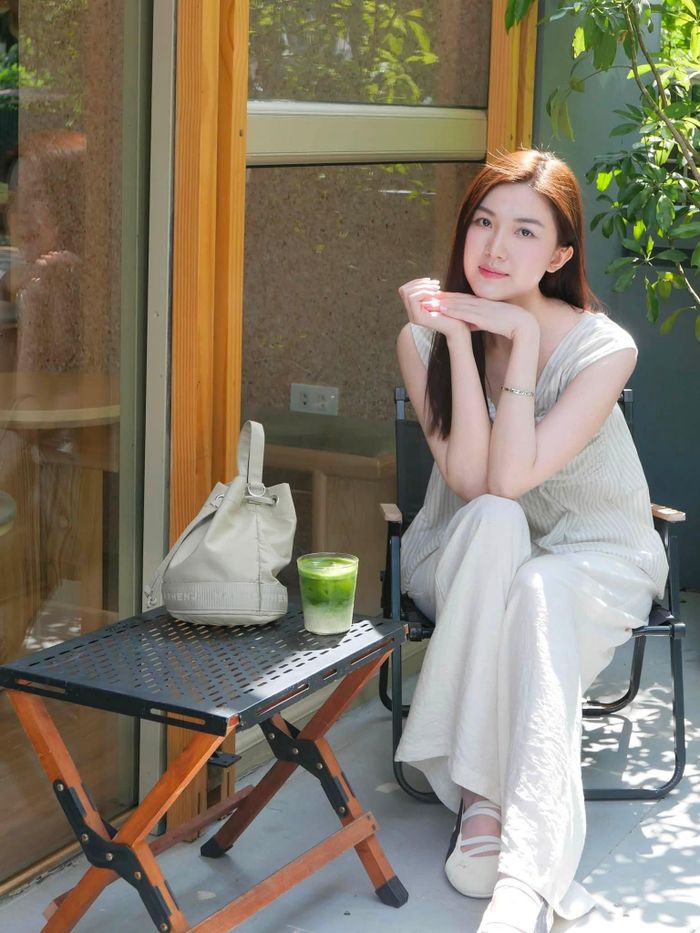 Dù được nhận định là thế hệ trẻ triển vọng của VFC với nhiều vai diễn ấn tượng, được công chúng quan tâm nhưng ngoài đời, Lương Thanh lại cực kín tiếng.