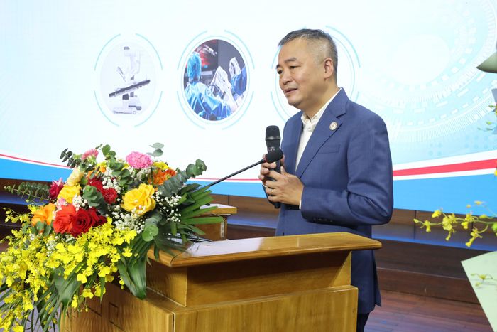 PGS.TS Nguyễn Lân Hiếu - Giám đốc Bệnh viện Đại học Y Hà Nội phát biểu.