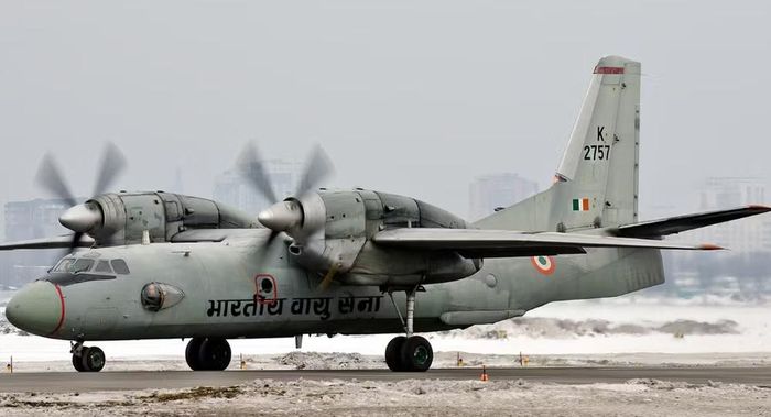 An-32 sở hữu đặc tính kỹ thuật vượt trội khi hoạt động ở những khu vực khí hậu nóng và độ cao lớn, với nhiệt độ tối đa 55 độ C và độ cao 4.500 m.