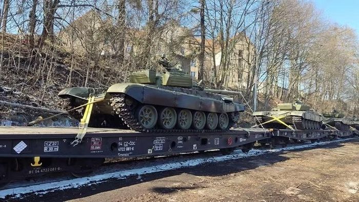 Tuy nhiên nhà lãnh đạo từ chối trả lời câu hỏi liệu có kế hoạch gặp ông Zelensky trong hội nghị thượng đỉnh hay không. Trước đó, báo chí Mỹ đưa tin rằng tổng thống chưa lên lịch trình như vậy.