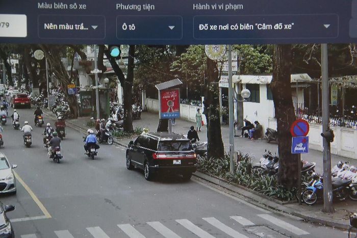Hệ thống camera AI được lực lượng chức năng sử dụng để phát hiện từ xa các trường hợp dừng, đỗ xe sai quy định.