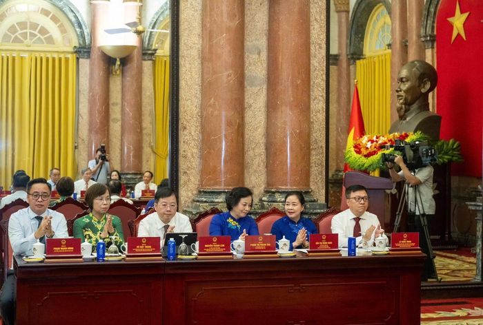 Lãnh đạo Đảng, Nhà nước, MTTQ Việt Nam dự buổi gặp mặt. Ảnh: Việt Trung