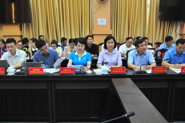 Đại diện lãnh đạo các ban ngành, tổ chức chính trị - xã hội tham gia Hội nghị.