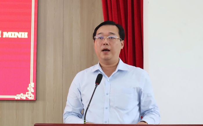 Ông Lê Quốc Phong, Phó Bí thư Thường trực Thành ủy TP.HCM, cho biết sẽ ghi nhận đầy đủ các ý kiến, kiến nghị của người dân để xem xét, giải quyết và phản hồi xác đáng. Ảnh: THANH THÙY