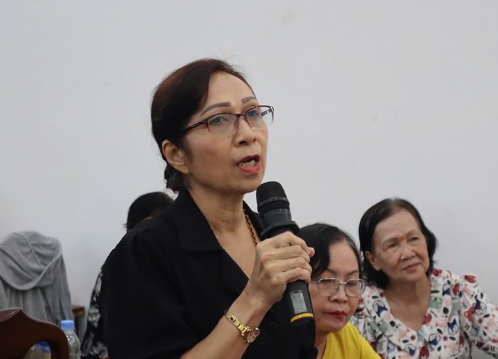 Cử tri Vũ Thị Thúy, phường Chợ Lớn cho rằng tình hình trật tự đô thị thời gian qua đã có chuyển biến tích cực. Ảnh: THANH THÙY