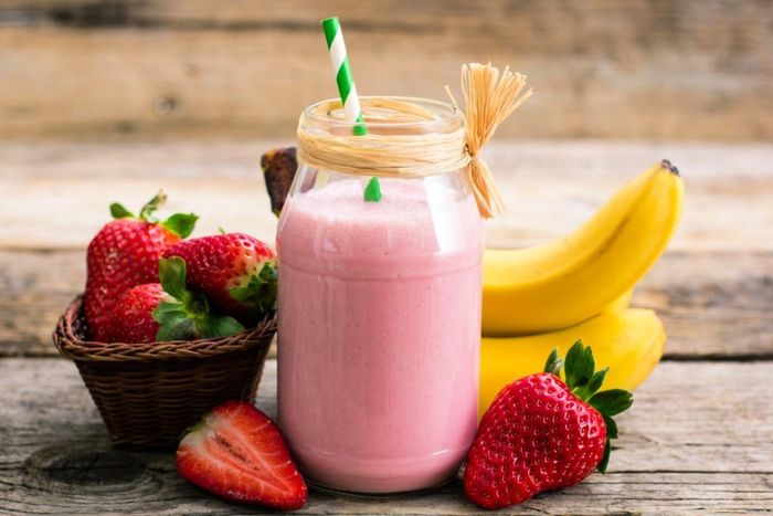 Lựa chọn thức uống buổi sáng đúng không chỉ giúp bắt đầu ngày mới hiệu quả mà còn hỗ trợ chức năng thận hoạt động. Ảnh: Shutterstock.
