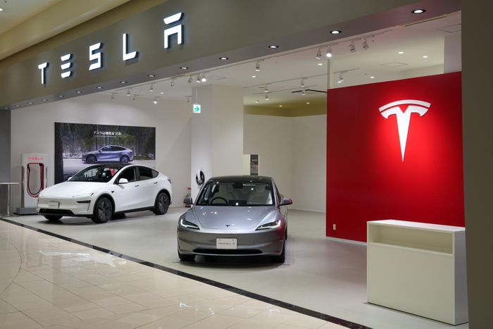  Tesla cho rằng việc được phê duyệt FSD tại châu Âu là yếu tố quan trọng để thúc đẩy tăng trưởng doanh số trong khu vực, đặc biệt khi hãng đang phải cạnh tranh quyết liệt với các thương hiệu đến từ Trung Quốc. 