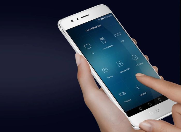  Cổng hồng ngoại giúp smartphone có thể điều khiển máy lạnh, TV, đầu phát, quạt điện và nhiều thiết bị gia dụng khác. Ảnh: Honor. 