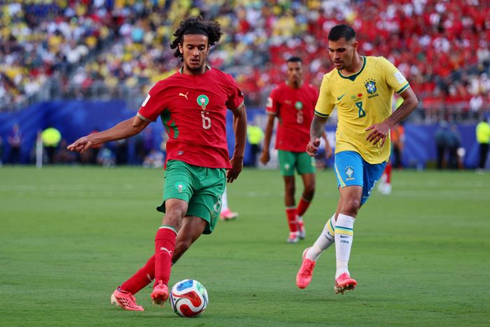  Từng là đội trưởng U21 Pháp, Bouaddi giờ trở thành niềm hy vọng mới của Morocco. 