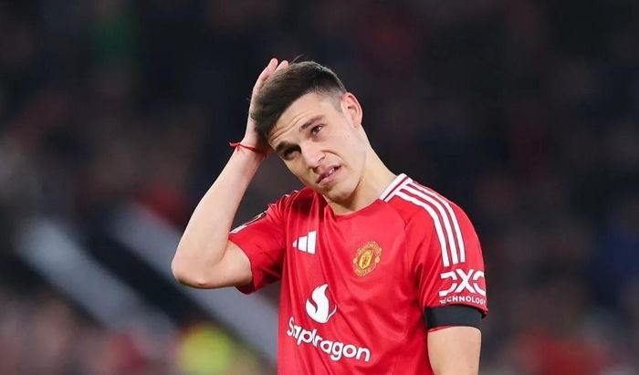 Manuel Ugarte có thể tái ngộ Ruben Amorim tại AC Milan.