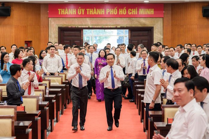  Buổi làm việc đầu tiên của Thủ tướng Lê Minh Hưng với TP.HCM vào ngày 13/6. Ảnh: Hoài Bảo. 