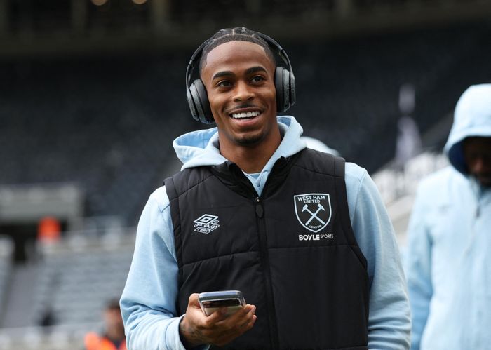 Summerville nằm trong tầm ngắm của Manchester United.