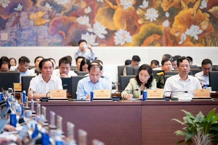 Các đại biểu dự phiên họp