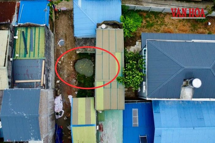 Điểm sụt xuất hiện gần công trình nhà ở khiến người dân bất an, lo lắng