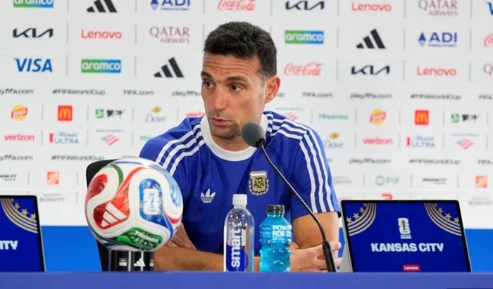 HLV Scaloni tin tưởng vào sự chuẩn bị của đội nhà cho trận đấu ra quân tại World Cup 2026
