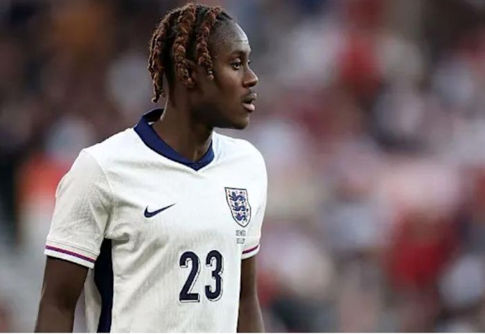 Chalobah được HLV Tuchel gọi thay thế Livramento
