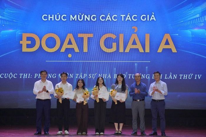 BTC trao giải A cho các tác phẩm xuất sắc nhất