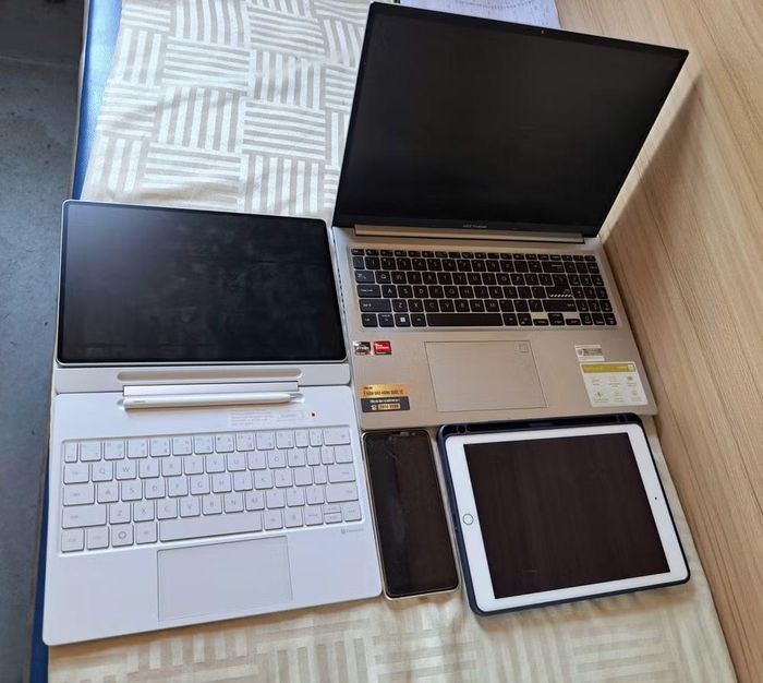 Tài sản khách bỏ quên trên tàu.