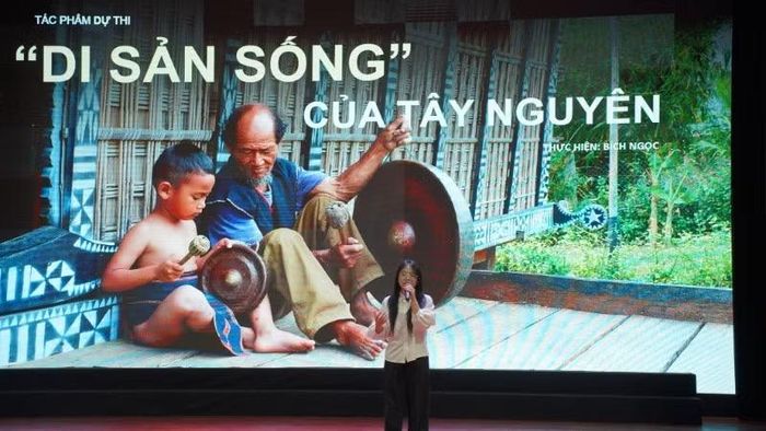Chủ đề di sản nhận được sự quan tâm của nhiều sinh viên.