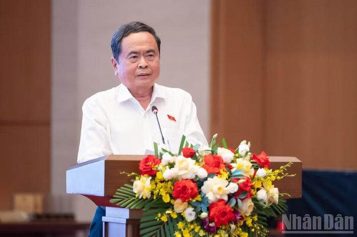 Chủ tịch Quốc hội yêu cầu tuyệt đối không để xảy ra tình trạng lồng ghép “lợi ích nhóm”, “lợi ích cục bộ” trong công tác xây dựng pháp luật. (Ảnh: DUY LINH)