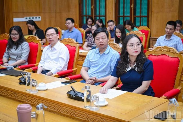 Các đại biểu tham dự hội nghị. (Ảnh: BẢO LONG)