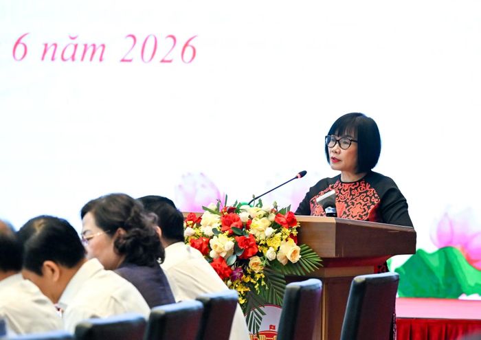Thứ trưởng Tư pháp Đặng Hoàng Oanh báo cáo về kế hoạch triển khai thực hiện. (Ảnh: DUY LINH)