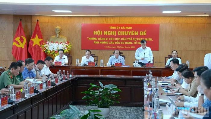 Quang cảnh tại hội nghị chuyên đề về công tác phòng, chống tiêu cực tại Cà Mau vào sáng 16/6.
