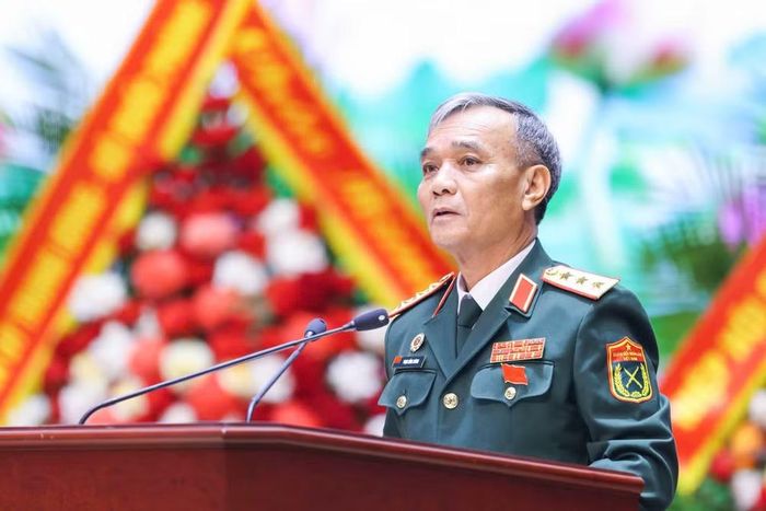 Thượng tướng Phạm Hồng Hương, Phó Chủ tịch Hội Cựu chiến binh Việt Nam điều hành Đại hội.