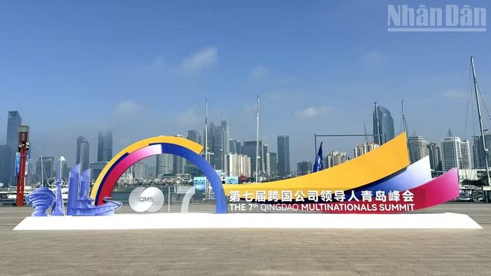 Hội nghị thượng đỉnh các nhà lãnh đạo công ty đa quốc gia lần thứ 7 diễn ra tại thành phố biển Thanh Đảo.