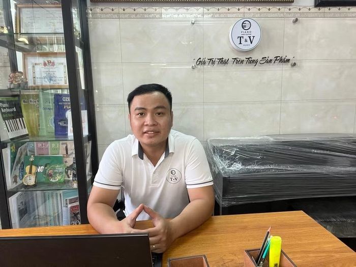 “Giấc mơ hóa Rồng Guitar Custom Việt Nam của người con Bình Định”.