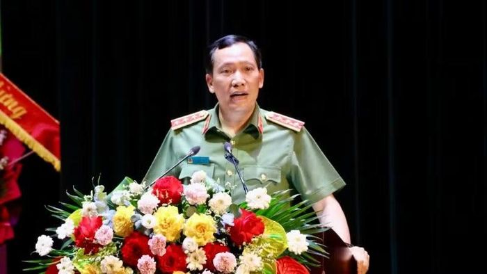 Đồng chí Thượng tướng Lê Văn Tuyến, Ủy viên Trung ương Đảng, Thứ trưởng Công an, phát biểu tại hội nghị.