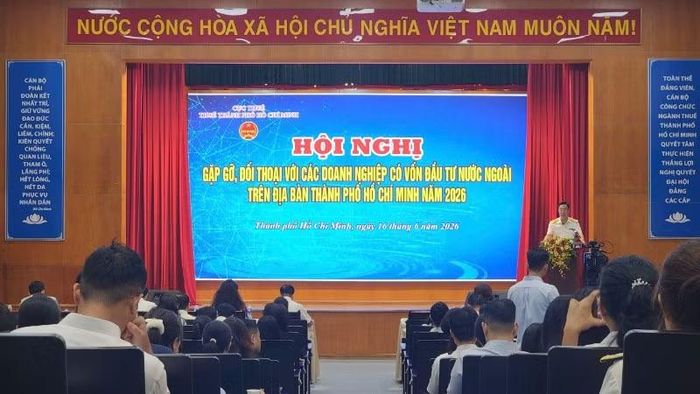 Quang cảnh Hội nghị gặp gỡ, đối thoại các doanh nghiệp vốn đầu tư nước ngoài (FDI) tại Thành phố Hồ Chí Minh.