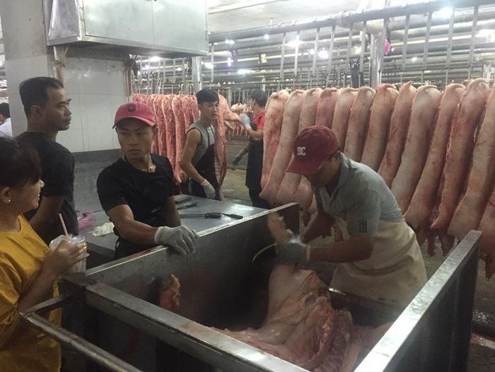 Giá heo ở chợ đầu mối TPHCM giảm