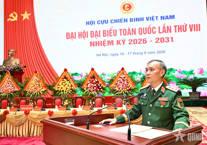 Thượng tướng Phạm Hồng Hương điều hành bầu Đoàn chủ tịch, Đoàn thư ký, Ban thẩm tra tư cách đại biểu đại hội. 