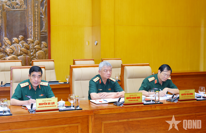 Các đại biểu tham dự hội nghị. 